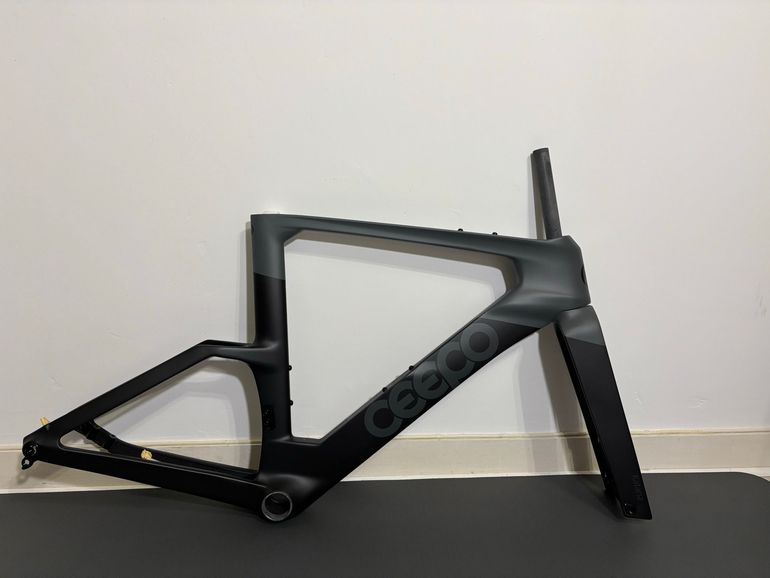 Gebrauchtes Ceepo Katana Frameset 2025 2025 Road & Gravel, Hellgrau — Bild 3 von 3