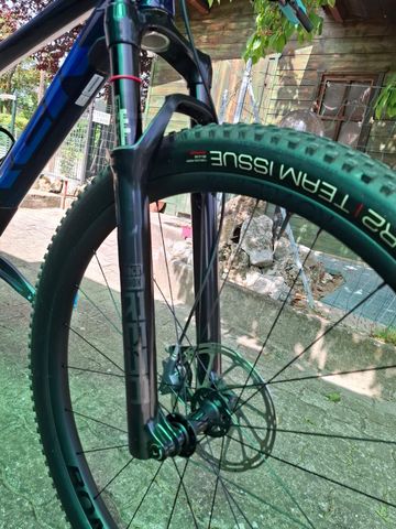 Used Trek Procaliber 9.7 2022 2022 Mountainbike, Black, 29 — image 3 of 4