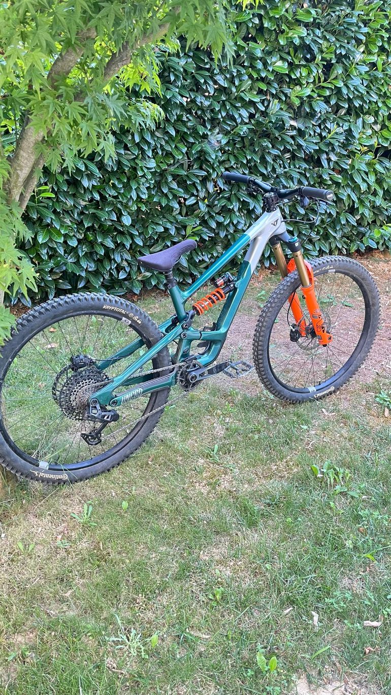 Brugt YT Industries Capra 29 CORE 4 CF 2025 2025 Mountainbike — billede 9 af 10
