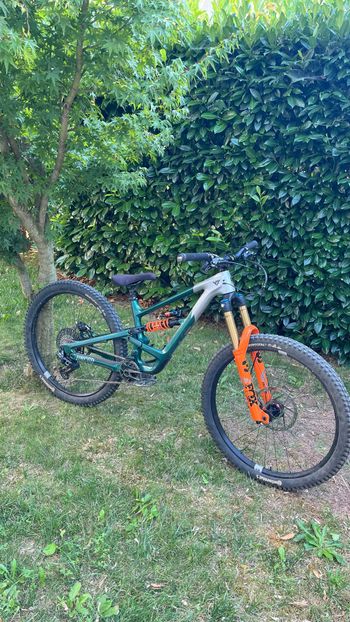 Brugt YT Industries Capra 29 CORE 4 CF 2025 2025 Mountainbike — billede 10 af 10