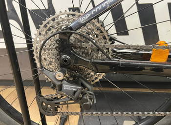 Leecougan Edge 2024 Mountainbike usato, Grigio chiaro — immagine 5 di 8