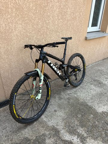Tweedehands Trek Slash 9.7 29 2020 2020 Mountainbike — afbeelding 2 van 8