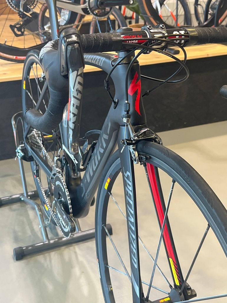 Used Specialized Venge SRAM Red 2015 Road & Gravel, Black — image 6 of 7