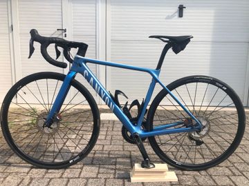 Brugt Canyon Ultimate CF SL Disc 8.0 Di2 2019 2019 Road & Gravel — billede 1 af 13