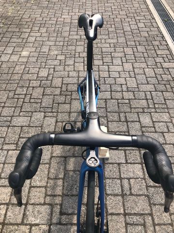 Brugt Canyon Ultimate CF SL Disc 8.0 Di2 2019 2019 Road & Gravel — billede 4 af 13