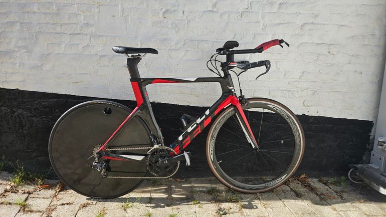 Felt B14 2017 2017 Road & Gravel d'occasion — image 2 sur 9