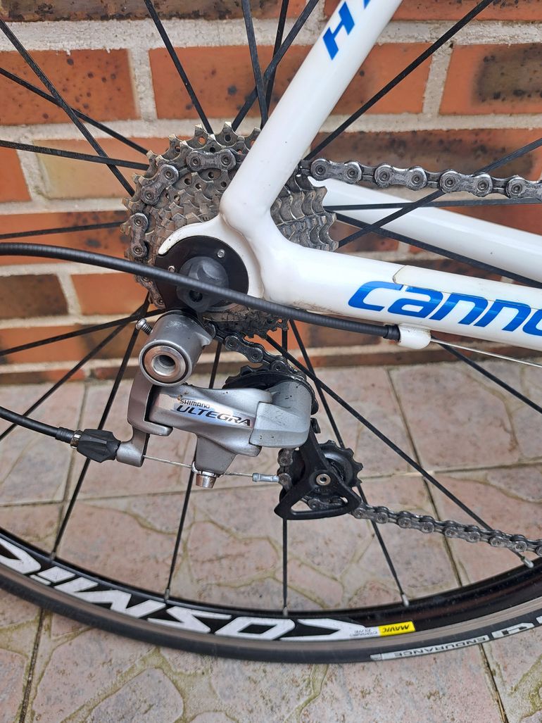 Used Cannondale CAAD 9 2010 Road & Gravel, White — image 5 of 6