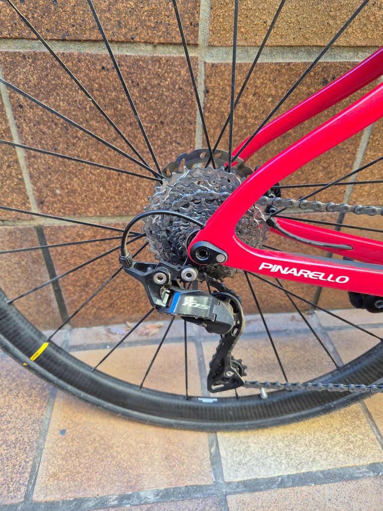 Pinarello X1 105 2024 2024 Road & Gravel usato, Rosso — immagine 2 di 3