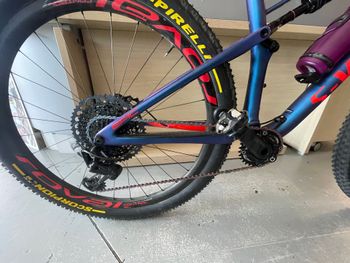 Używany Sworks Custom SRAM XX1 Eagle AXS 2019 Mountainbike — zdjęcie 2 z 5