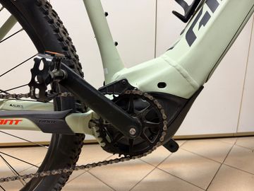 Used Giant Fathom E+ 2 2022 2022 Mountainbike, Green, 29 — image 3 of 13