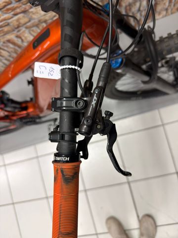 Used Giant Trance X E+ 1 2022 2022 Mountainbike, Orange, 29 — image 12 of 15