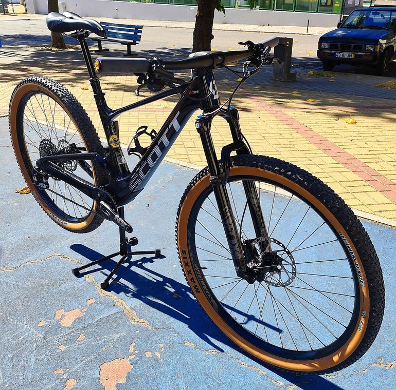 Used Scott Spark RC Comp 2024 2024 Mountainbike, Blue, 29 — image 3 of 6
