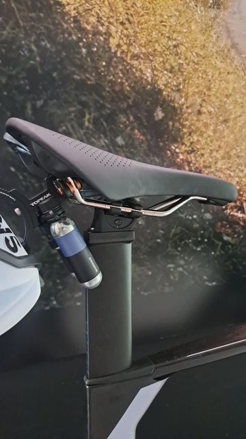 Used Giant Trinity Advanced SL 0 2025 2025 Road & Gravel, Blue — image 4 of 4