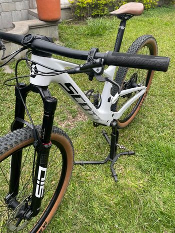 Gebrauchtes Scott Spark RC Pro 2022 2022 Mountainbike, Weiß, 29 — Bild 2 von 10