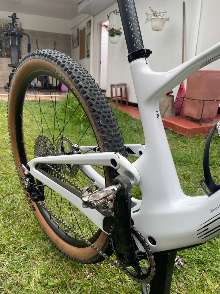 Gebrauchtes Scott Spark RC Pro 2022 2022 Mountainbike, Weiß, 29 — Bild 5 von 10