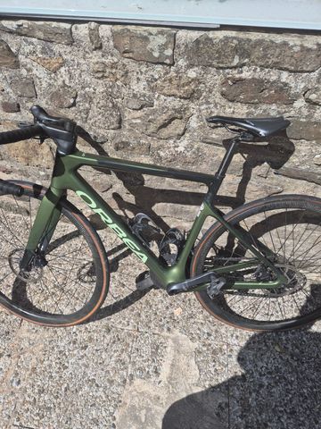 Orbea ORCA M20TEAM PWR 2022 2022 Road & Gravel usato