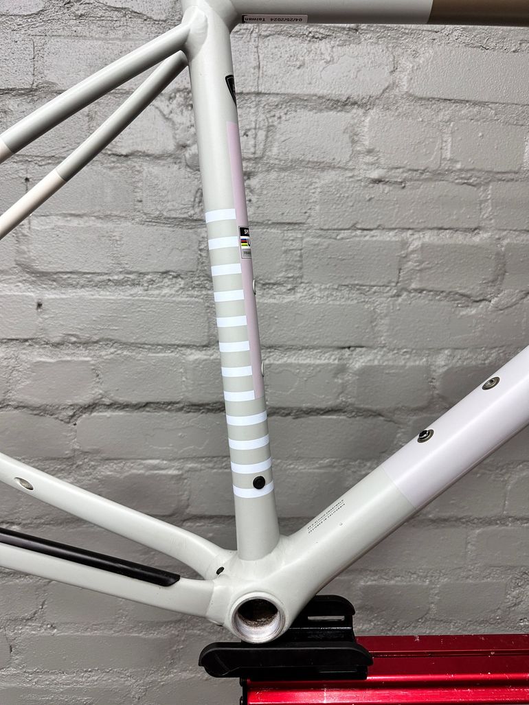 Used Specialized Crux Frameset 2025 Road & Gravel, Light Gray — image 3 of 14