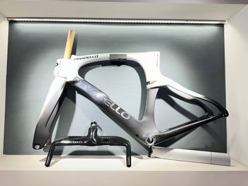 Używany Pinarello Bolide F TR FRAMEKIT 2025 Frameset 2025 Road & Gravel