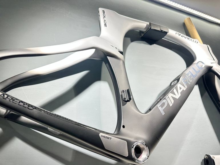 Pinarello Bolide F TR FRAMEKIT 2025 Frameset 2025 Road & Gravel usato, Bianco — immagine 4 di 10