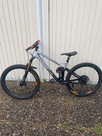 CUBE STEREO 140 HPC TM 27.5 2020 2020 MTB de segunda mano