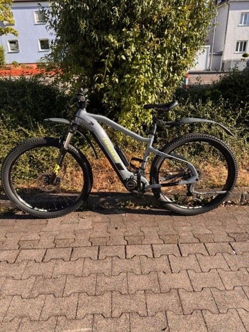 Used Haibike HardNine 6 2021 2021 Mountainbike, Light Gray, 29 — image 4 of 7