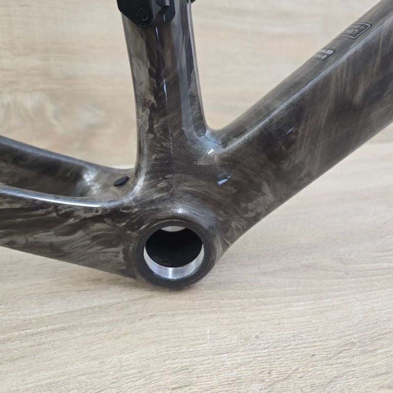 Used Specialized Roubaix Frameset 2026 Road & Gravel, Black — image 7 of 10