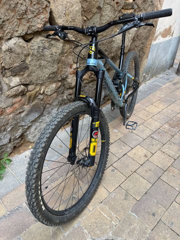 Tweedehands Mondraker SUPERFOXY R 2022 2022 Mountainbike — afbeelding 3 van 7