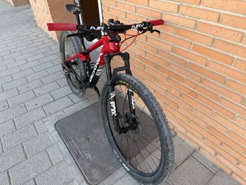 Berria MAKO 6 2021 2021 Mountainbike usato, Nero — immagine 2 di 3