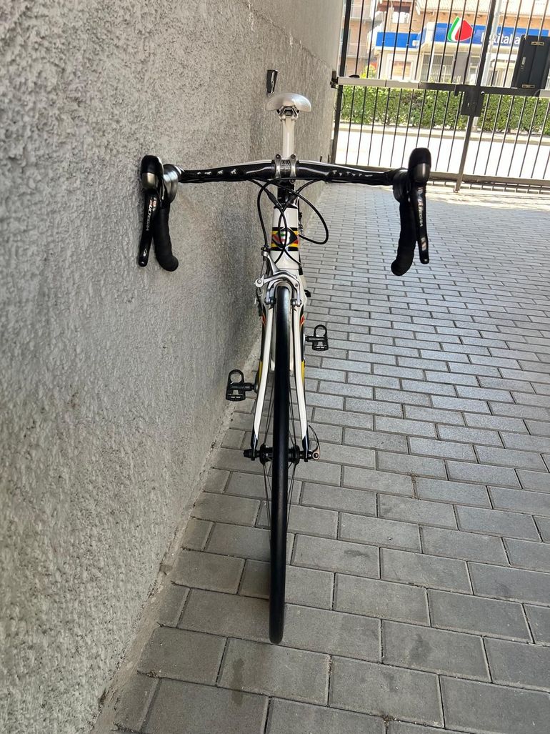 Tweedehands Basso Full Carbon 2017 Road & Gravel — afbeelding 3 van 20