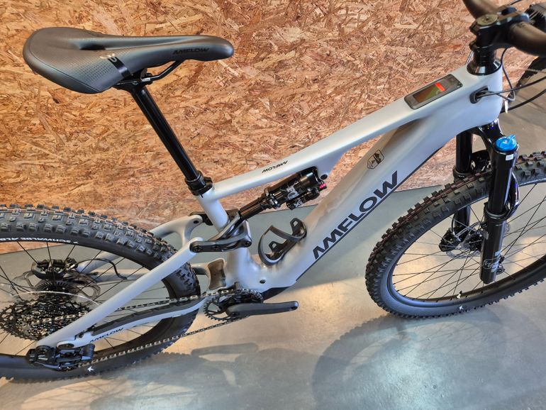 Amflow PR Carbon Pro 2026 2026 Mountainbike usato, Grigio chiaro — immagine 4 di 6
