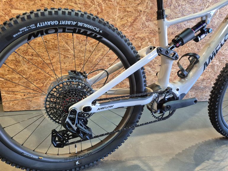 Amflow PX Carbon Pro 2026 2026 Mountainbike usato, Grigio chiaro — immagine 6 di 6