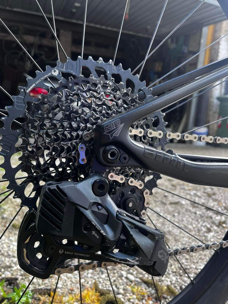 Käytetty Lee Cougan Custom SRAM GX Eagle AXS 2022 Mountainbike — kuva 3 / 8