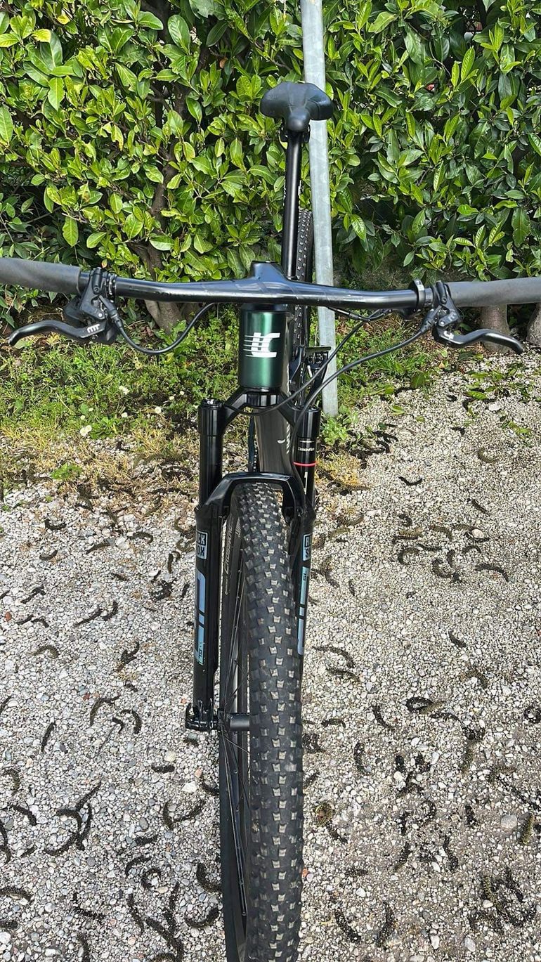 Käytetty Lee Cougan Custom SRAM GX Eagle AXS 2022 Mountainbike — kuva 8 / 8