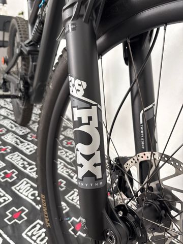 Tweedehands Specialized Status 170 2 2024 2024 Mountainbike — afbeelding 9 van 29