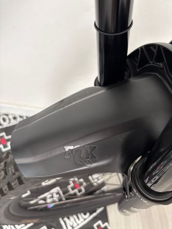 Gebrauchtes Specialized Status 170 2 2024 2024 Mountainbike, Schwarz, 29, 27.5 — Bild 8 von 29