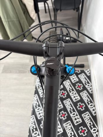 Gebrauchtes Specialized Status 170 2 2024 2024 Mountainbike, Schwarz, 29, 27.5 — Bild 28 von 29