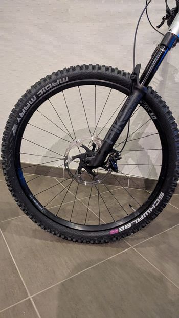 Gebrauchtes Canyon Stoic 4 2024 2024 Mountainbike, Hellgrau — Bild 4 von 10