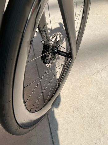 Brugt Trek Madone SRAM Force eTap AXS 2026 Road & Gravel — billede 8 af 9