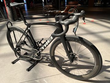 Gebrauchtes Trek Madone SRAM Force eTap AXS 2026 Road & Gravel, Schwarz — Bild 5 von 9