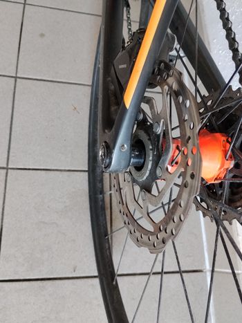 Brugt CUBE ATTAIN GTC SL Disc 2017 2017 Road & Gravel — billede 5 af 11
