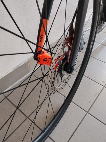 Brugt CUBE ATTAIN GTC SL Disc 2017 2017 Road & Gravel — billede 3 af 11