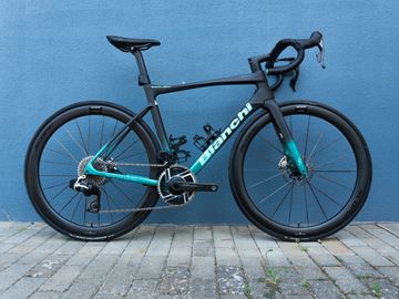 Použité Bianchi 2024 Bianchi Specialissima RC Sram RED AXS E1 – Size 55 2024 Road & Gravel