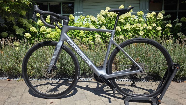 Orbea ORCA M30i 2022 2022 Road & Gravel usato, Grigio chiaro — immagine 15 di 16