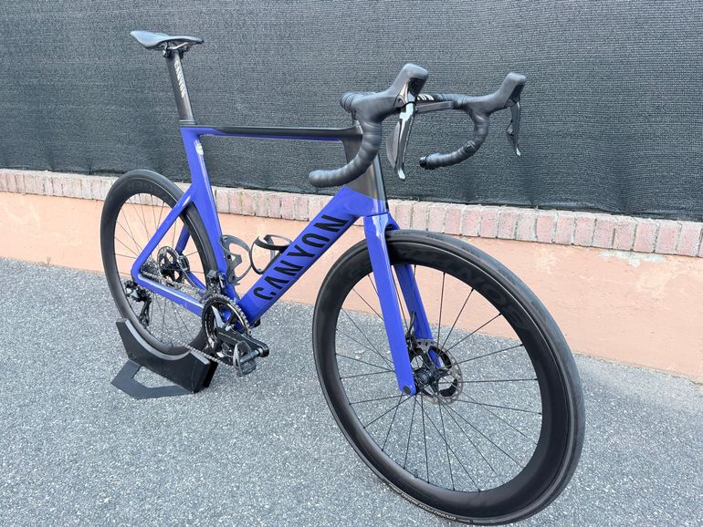 Brugt Canyon Aeroad CF SLX 8 Disc Di2 2023 Frameset 2023 Road & Gravel — billede 2 af 4