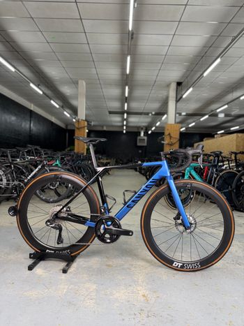 Gebrauchtes Canyon Ultimate CF SL 8 Aero 2023 2023 Road & Gravel