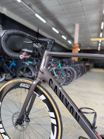 Canyon Ultimate AXS 2022 2022 Road & Gravel usato, Nero — immagine 20 di 24