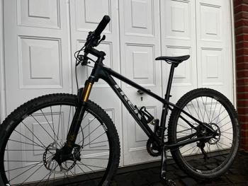 Gebrauchtes Trek Superfly Shimano XTR 2015 Mountainbike, Schwarz — Bild 2 von 2