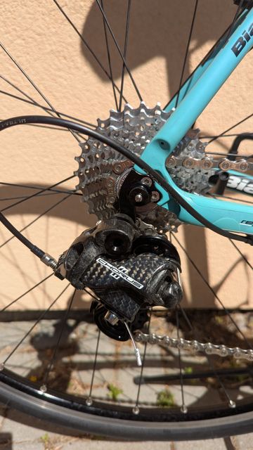 Tweedehands Bianchi Infinito CV Chorus 2016 2016 Road & Gravel — afbeelding 4 van 9