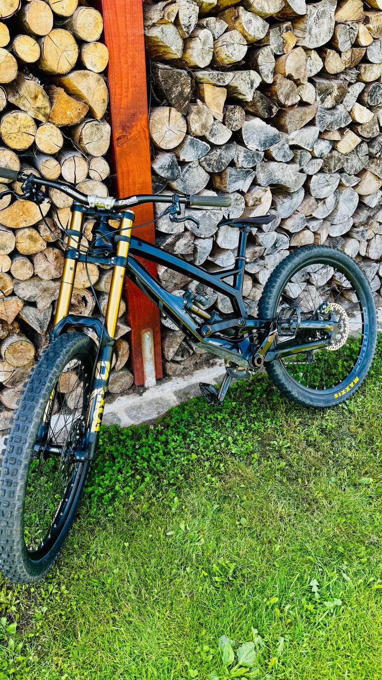 Tweedehands YT Custom SRAM X01 2017 Mountainbike — afbeelding 2 van 5