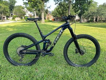 Used Trek Slash 9.7 Gen 5 2023 2023 MTB